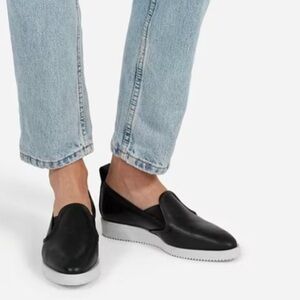 Everlane Leather slip on street shoes size 8.5